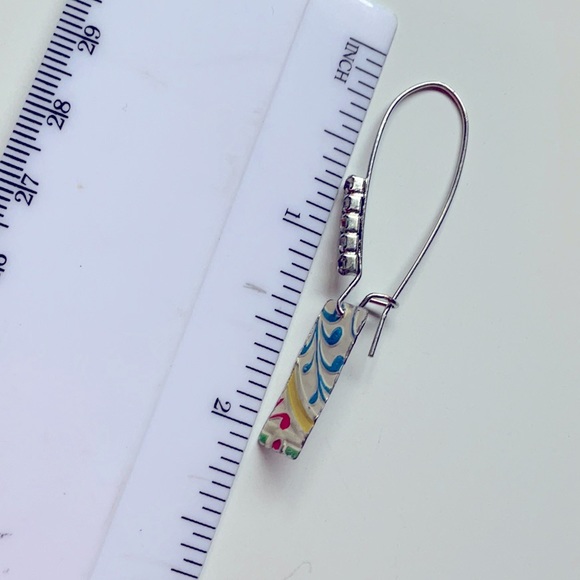 🎉Host Pick🎉 Vintage tin earrings - Picture 7 of 11